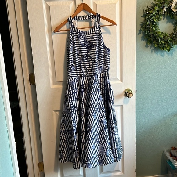 Eliza J Blue Striped Floral Fit & Flare Cut Out Halter Neck Dress Womens SIZE 8 - Picture 2 of 9